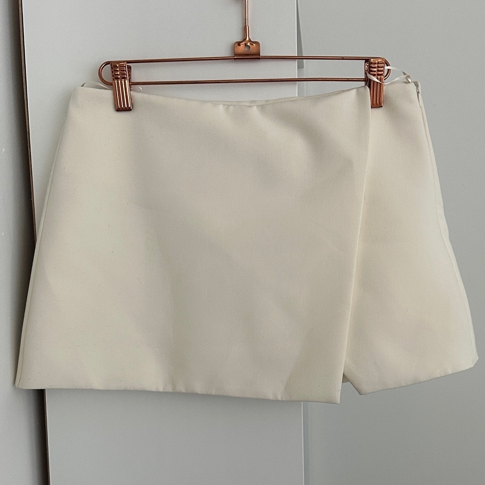 Zara Asymmetrical Cream Skirt